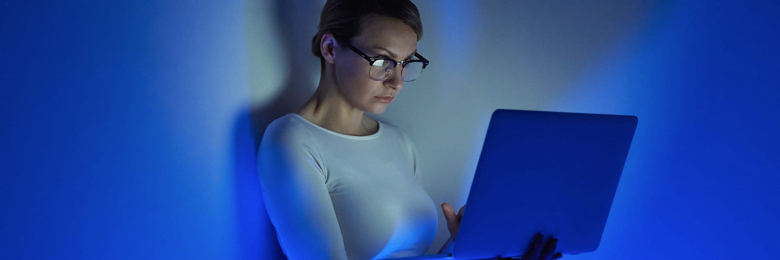 How Blue Light affects your health and eyes